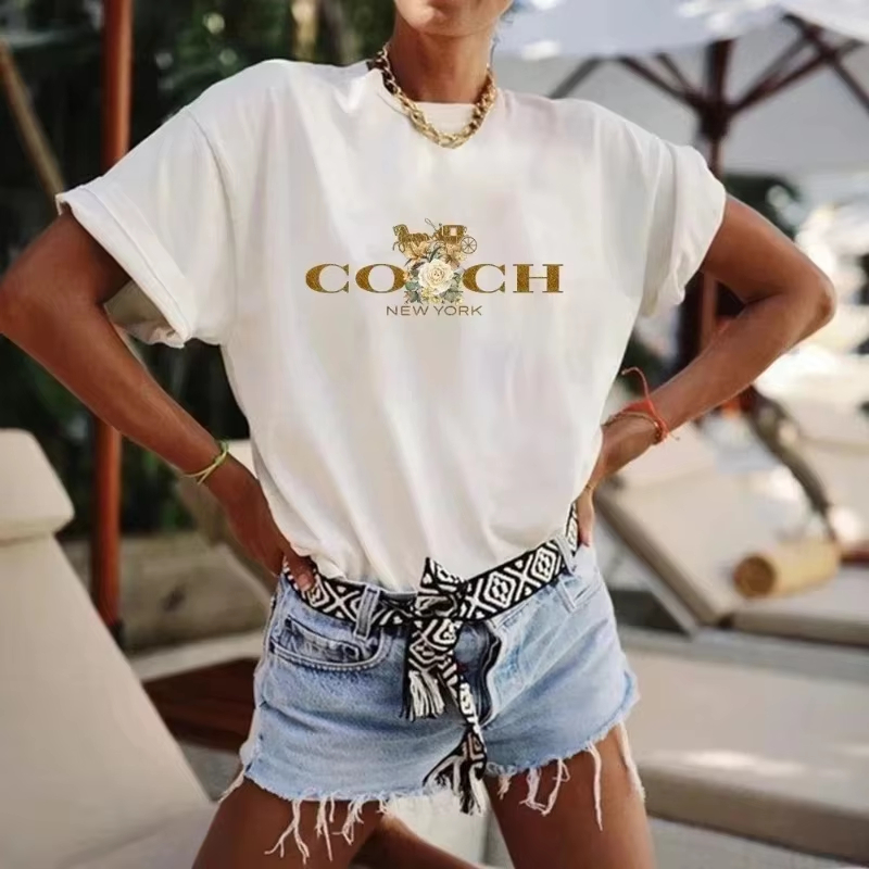 Streetwear Brand With Flowers - تي شيرت فاخر بتصميم كلاسيكي مع