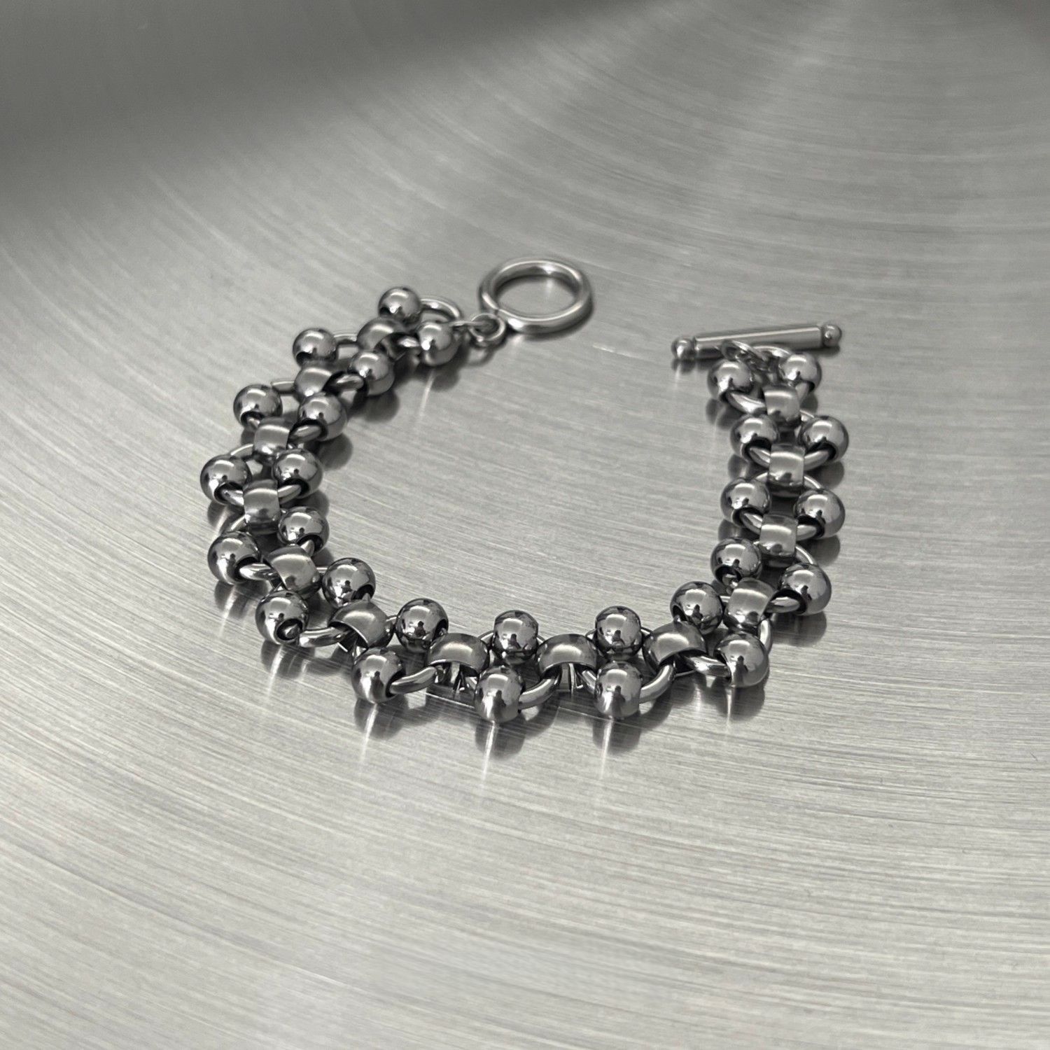 سوار خرز فولاذي مجوف بتصميم با - مراجعة Streetwear Brand Jewelry وسعره