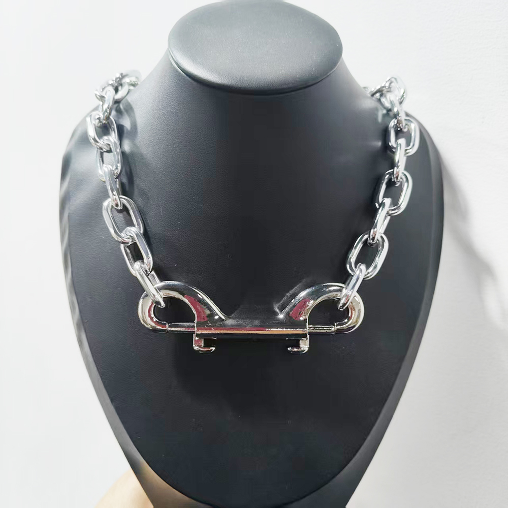 الهيب هوب الشارع الشهير العلام - مراجعة Streetwear Brand Jewelry وسعره