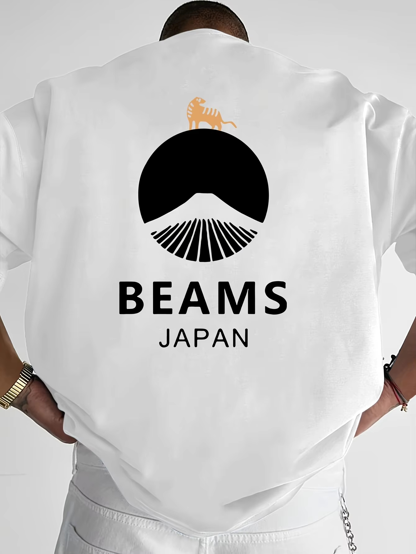 تي شيرت ياباني كلاسيكي عصري من - مراجعة Streetwear Brand Japanese وسعره