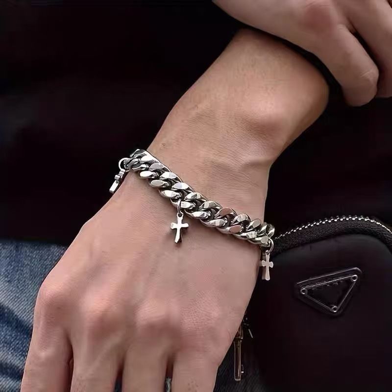 منتج رائج عالميًا: سوار بسلسلة - مراجعة Streetwear Brand Jewelry وسعره