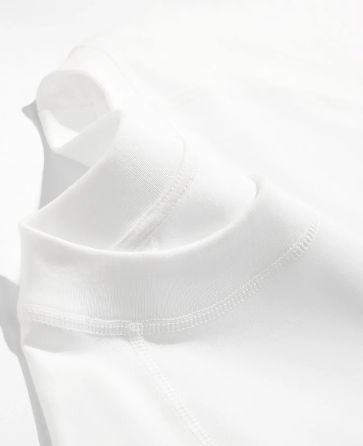 تي شيرت ياباني عتيق الطراز من  - مراجعة Streetwear Brand Japanese وسعره
